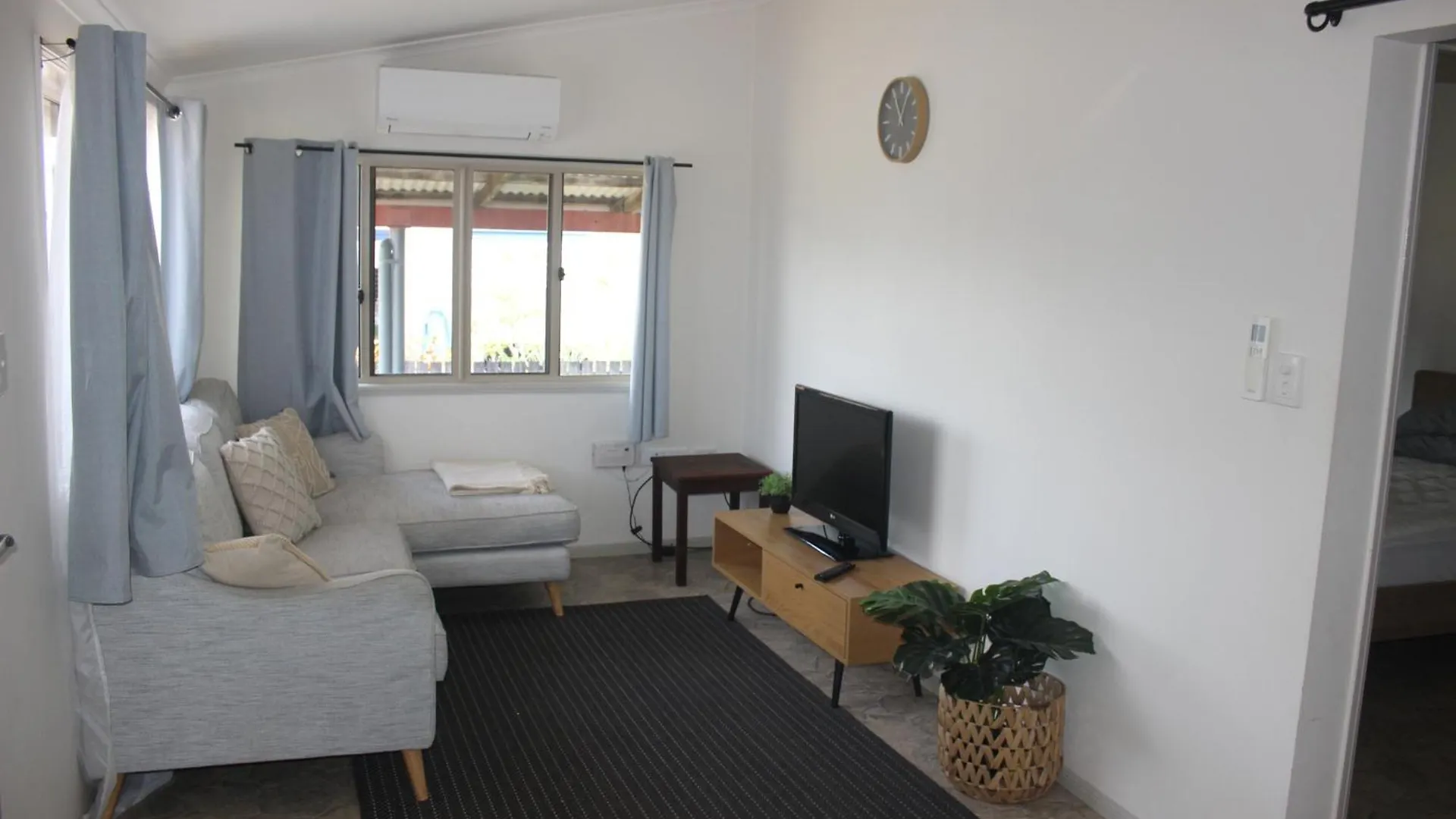Simply Coastal Villa Kurrimine Beach 0*,  Australia